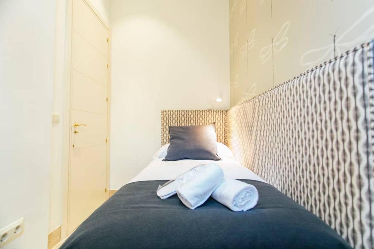 New With Height- 2Bd 1Bth- Pajaritos Apartment เซบีญา ภายนอก รูปภาพ